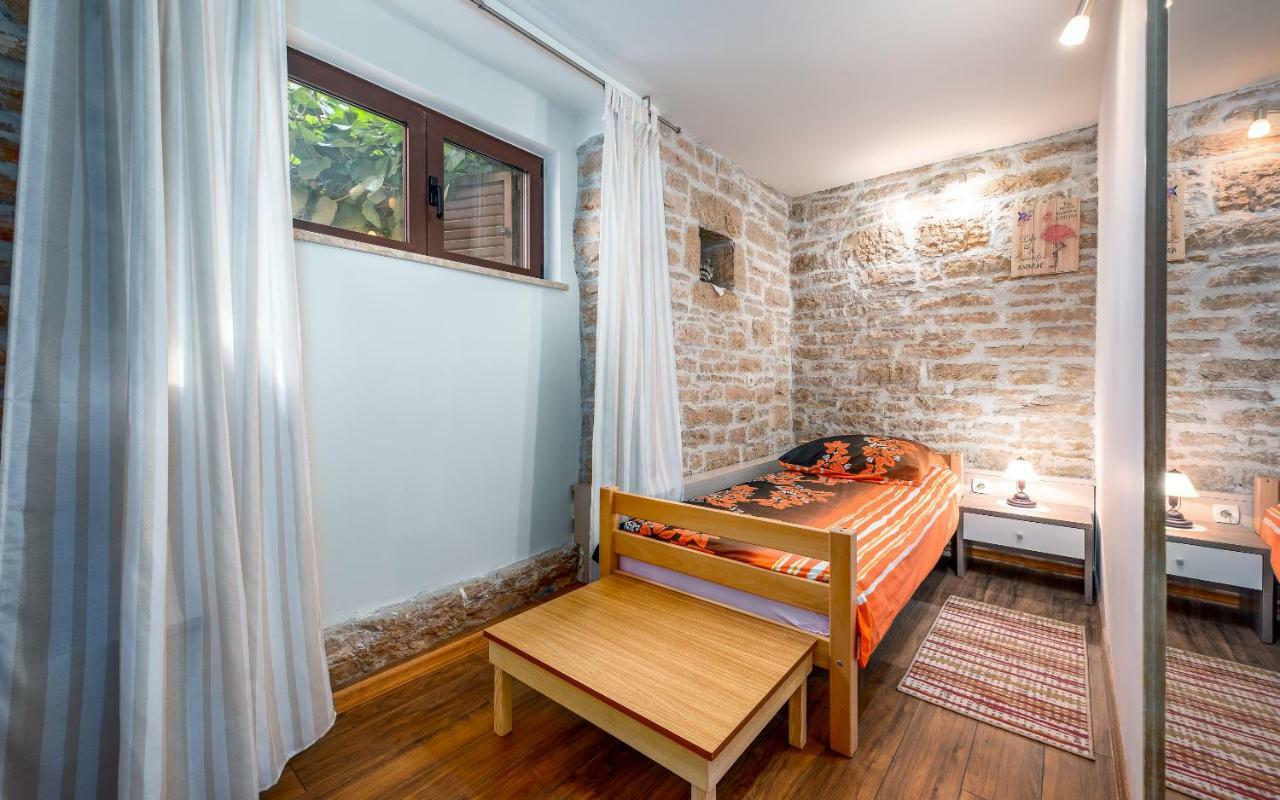 Apartman Sara Tinjan Экстерьер фото