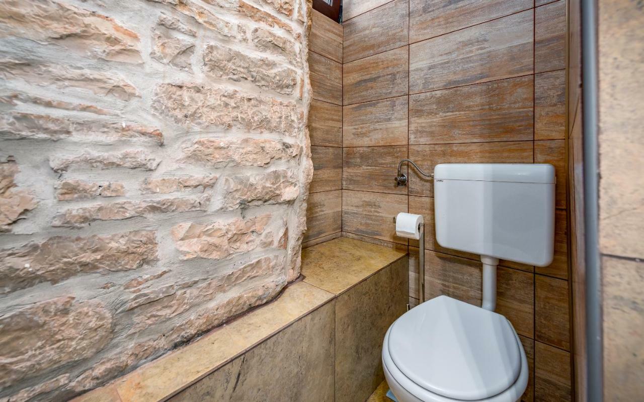 Apartman Sara Tinjan Экстерьер фото